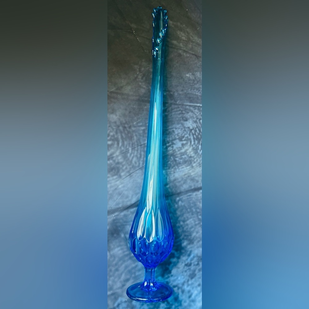 Fenton Sapphire Blue Ombré MCM Thumbprint Swung Vase - Picture 7 of 9